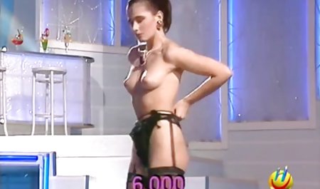 01amiana بدن خود را بهترین سکسهای دنیا نشان می دهد